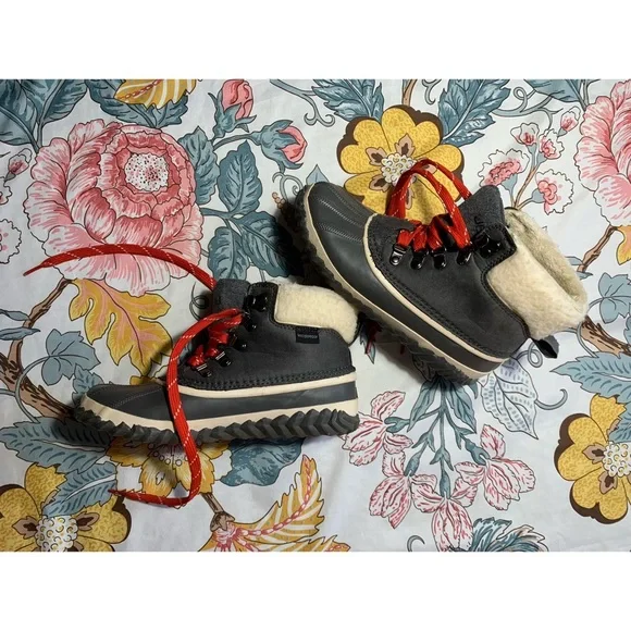 JBU Boots - Picture 5 of 8